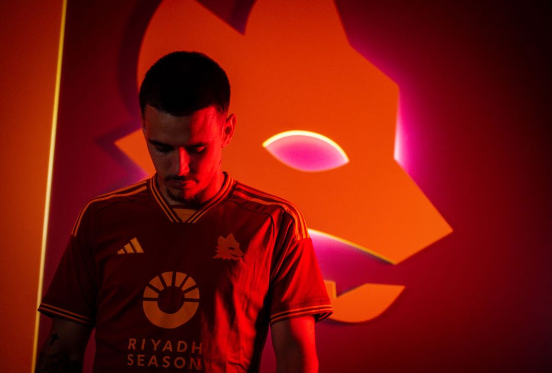 Trigoria, la firma e il primo allenamento di Enzo Le Fée con la Roma – FOTO GALLERY - immagine 4