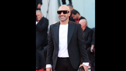 Tommassini: “Fiorello mi ha salvato la vita. Whitney Houston? L’inferno della droga. Madonna…”