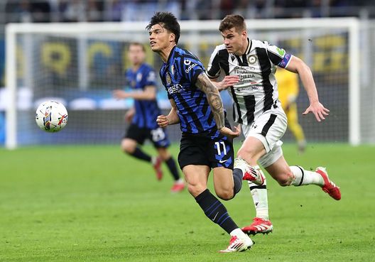 Milano, Italia - 30 marzo: Joaquin Correa e Jaka Bijol durante la partita tra Inter ed Udinese. (Foto di Marco Luzzani/Getty Images) Udinese, Bijol e le parole d’addio: “Vorrei fare una nuova avventura”- immagine 3