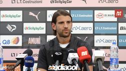 FOTO, Ceccaroni: sorrisi e promesse in conferenza stampa