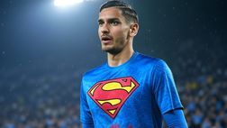 Meret si trasforma in Superman e mette il marchio sulla vittoria: le pagelle