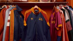 Roma, ecco la nuova linea ‘Originals’: dalla prima maglia di Totti alla felpa di Mazzone