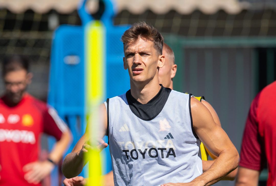 Roma, riprendono gli allenamenti a Trigoria: in gruppo Azmoun – FOTO GALLERY - immagine 26