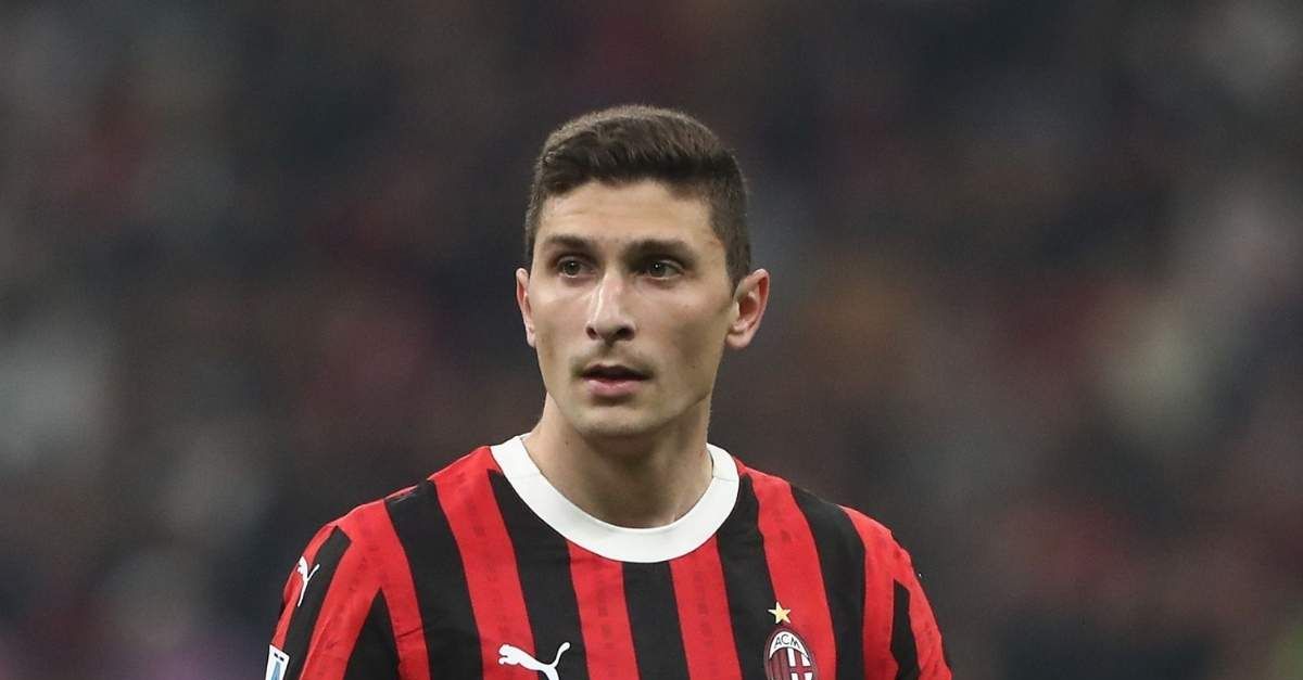 Caldara annuncia il suo ritiro a 31 anni con una lunga lettera in cui si racconta: “Caro calcio, io ti saluto” Caldara annuncia il suo ritiro a 31 anni con una lunga lettera in cui si racconta: “Caro calcio, io ti saluto”