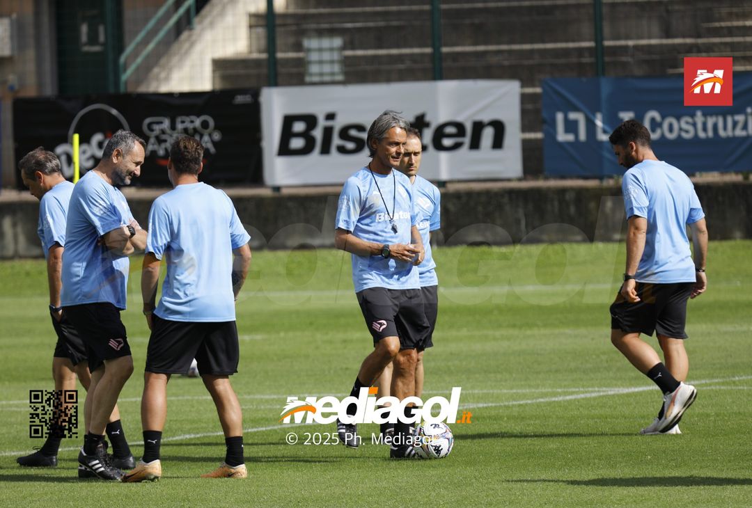 FOTO, Ritiro Palermo FC: la gallery del primo giorno di allenamenti a Chatillon - immagine 2