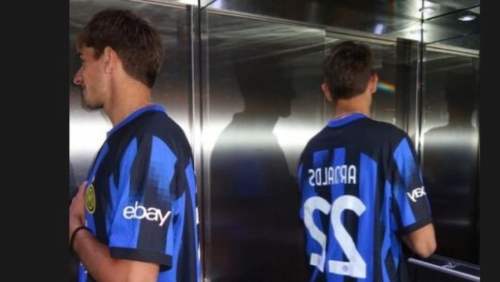 Matteo Arnaldi sfodera la maglia dell’Inter: “Interista una volta…” - immagine 1