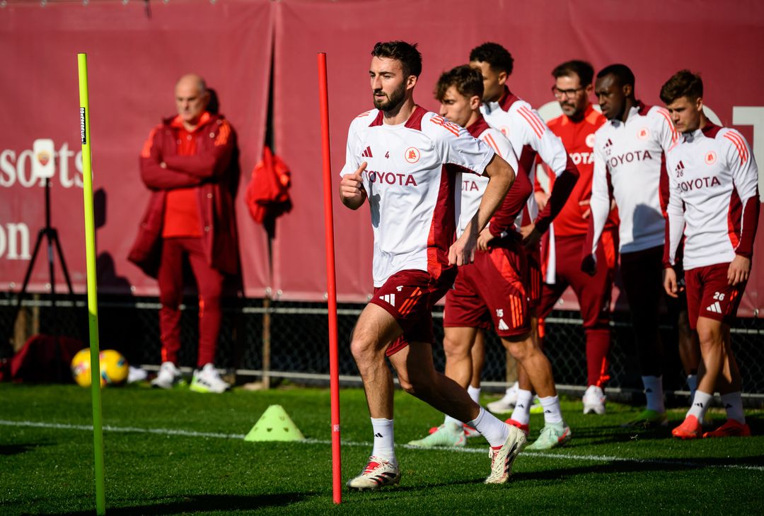 Trigoria, ripresa degli allenamenti dopo l’AZ Alkmaar – FOTO GALLERY - immagine 7