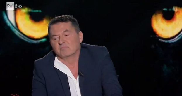 RAI Mammuccari a Belve, bufera social. L’ex moglie: “Prima o poi la maschera cade”- immagine 2