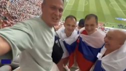 Bandiere girate e mimetizzate, tifosi russi agli Europei: ci siamo anche noi…