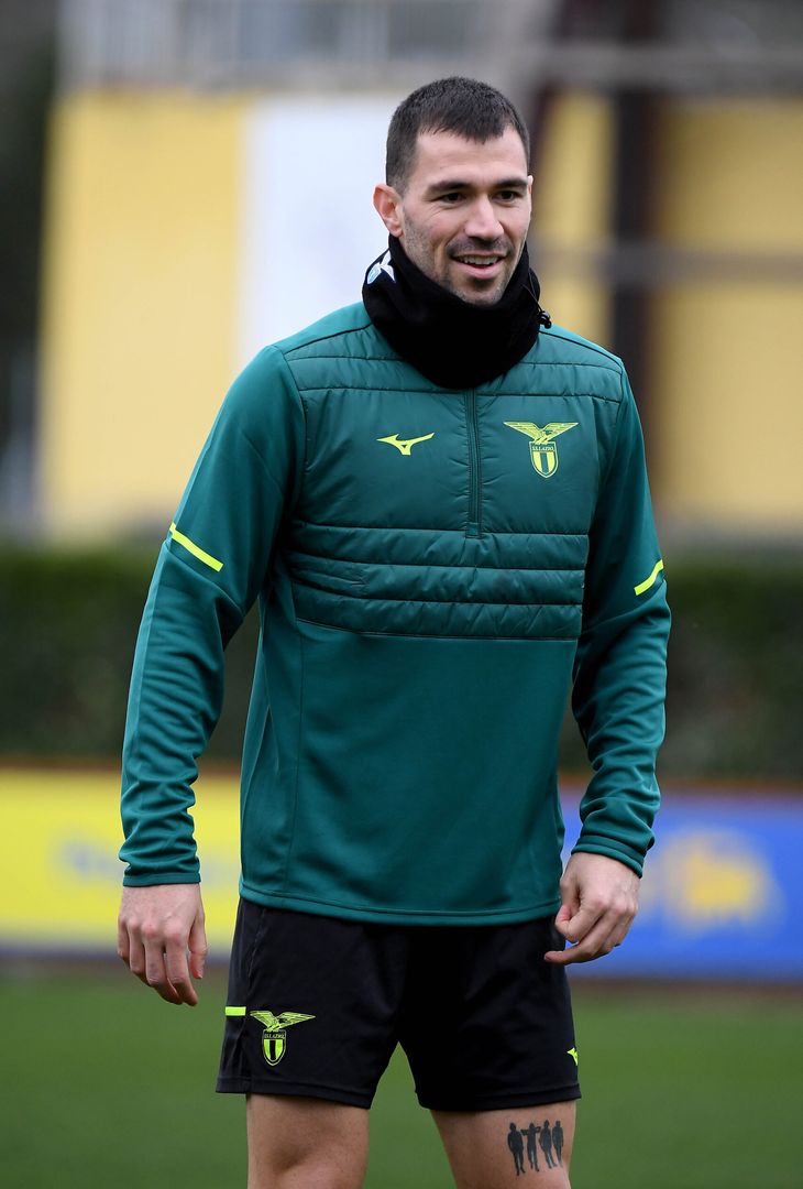 Lazio, dopo la Juve il ritiro a Coverciano: le immagini dell’allenamento – GALLERY - immagine 38