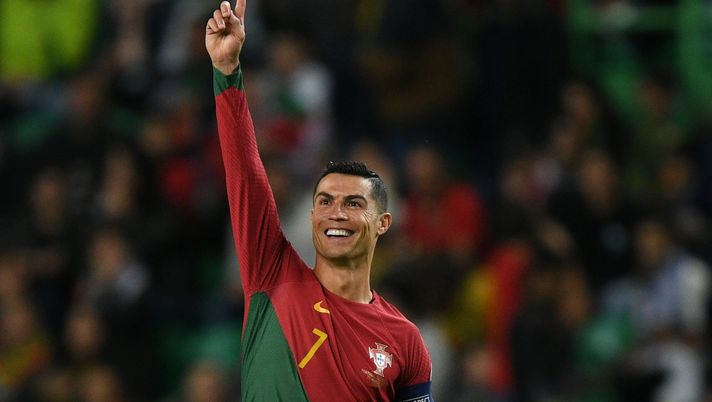 LISBON, PORTUGAL - MARCH 23: Cristiano Ronaldo of Portugal celebrates after Joao Cancelo of Portugal scores their sides first goal during the UEFA EURO 2024 qualifying round group J match between Portugal and Liechtenstein at Estadio Jose Alvalade on March 23, 2023 in Lisbon, Portugal. (Photo by Octavio Passos/Getty Images) Portogallo-Repubblica Ceca: match speciale per CR7 al sesto Europeo - immagine 1