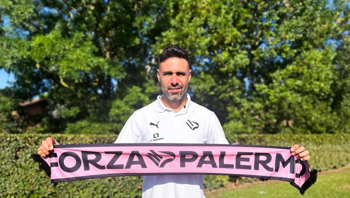 Ex viola, ufficiale: Sirigu torna a vestire la maglia del Palermo - immagine 1
