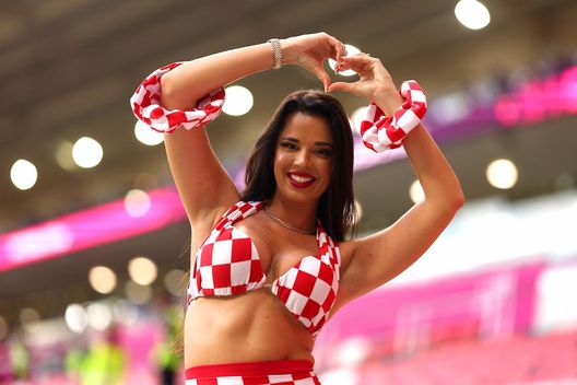 La promessa di Ivana Knoll: “A Euro 2024 con gli outfit più sexy di sempre. Naturalmente…” La promessa di Ivana Knoll: “A Euro 2024 con gli outfit più sexy di sempre. Naturalmente…” - immagine 1