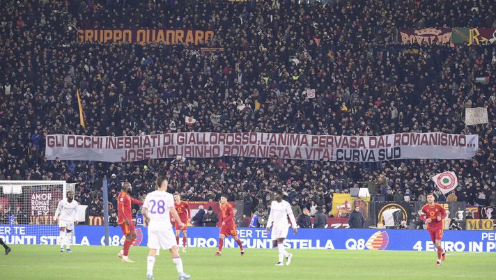 Getty Images Pari da quarto posto e la Curva Sud inneggia a Mourinho - immagine 1