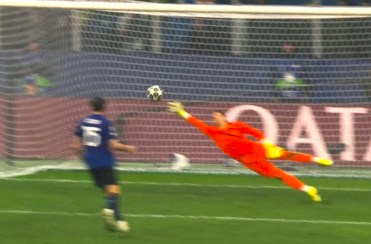 Psg-Inter è anche Donnarumma contro Sommer: le migliori parate dei due portieri- immagine 3