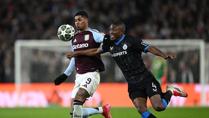 BIRMINGHAM, ENGLAND - MARCH 12: Marcus Rashford of Aston Villa battles for possession with Joel Ordonez of Club Brugge KV during the UEFA Champions League 2024/25 Round of 16 Second Leg match between Aston Villa FC and Club Brugge KV at Villa Park on March 12, 2025 in Birmingham, England. (Photo by Gareth Copley/Getty Images) Roma, occhi in Belgio: per la difesa piace Ordoñez del Bruges - immagine 1