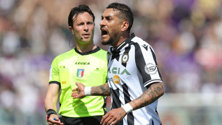 FLORENCE, ITALY - MAY 14: Roberto Maximiliano Pereira of Udinese Calcio reacts during the Serie A match between ACF Fiorentina and Udinese Calcio at Stadio Artemio Franchi on May 14, 2023 in Florence, Italy. (Photo by Gabriele Maltinti/Getty Images) Torino, novità Pereyra! Il ds: “La verità su Miranchuk, Vlasic, Doig, Schuurs, Singo e Ricci” - immagine 1