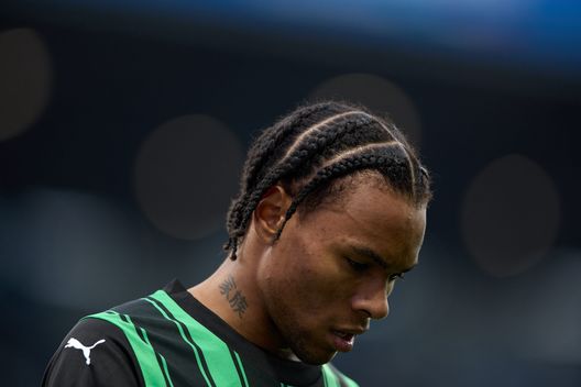 Armand Lauriente ha sprecato la possibile vittoria del Sassuolo. (Foto di Francesco Scaccianoce/Getty Images) Lecce-Sassuolo, Grosso: “Ci teniamo stretto il pari e lotteremo fino alla fine”- immagine 3