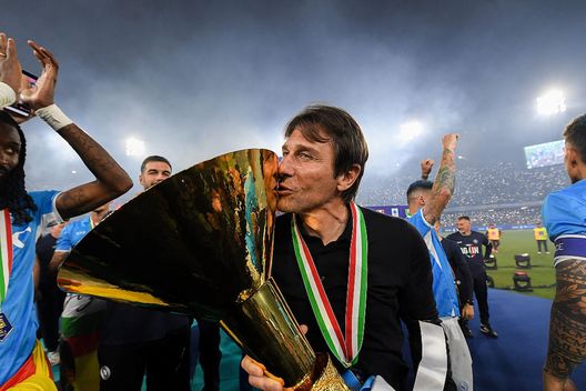 Napoli, Conte: “Bisogna ricominciare, cerchiamo di parlare poco e di fare tanto”- immagine 2