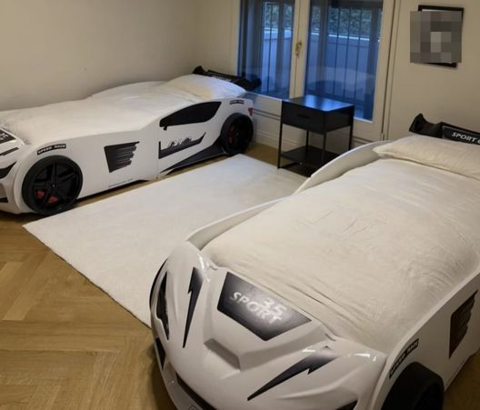 Rombano i motori mentre dormono i figli di Alice e Morata: che cameretta!- immagine 2