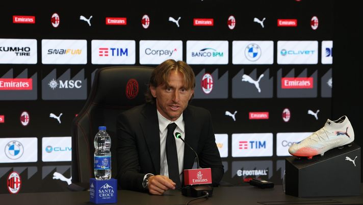 MILAN, ITALY - AUGUST 04: Luka Modric of AC Milan speaks with the media during press conference at Casa Milan on August 04, 2025 in Milan, Italy. (Photo by Claudio Villa/AC Milan via Getty Images) Modric Milan