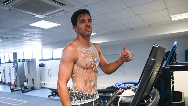 NAPLES, ITALY - JULY 09: Giovanni Simeone of SSC Napoli at Napoli Sporting Center on July 09, 2024 in Castel Volturno (Caserta), Italy. (Photo by SSC NAPOLI/SSC NAPOLI via Getty Images) simeone