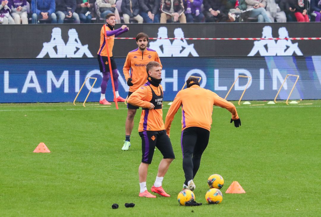 Gallery VN – Allenamento a porte aperte della Fiorentina, le immagini più belle - immagine 131