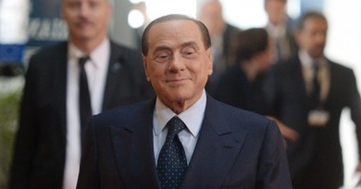Mediaset, omaggio a Berlusconi in uno speciale di Capuozzo Mediaset, omaggio a Berlusconi in uno speciale di Capuozzo