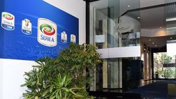 Svolta in Serie A: stipendi dei calciatori ridotti in caso di retrocessione