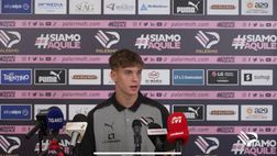 VIDEO Ritiro Palermo: la conferenza stampa di presentazione di Aljosa Vasic