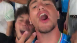 Il Napoli omaggia il bagno di folla da parte dei tifosi nel match contro il Modena