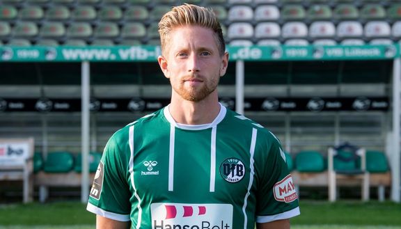 Si stacca la seggiovia e precipita per 70 metri, muore il calciatore Sebastian Hertner- immagine 2