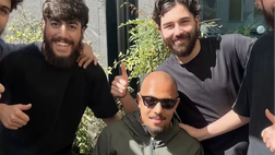 Malen e la nota virale: studenti fuori scuola per una foto con l’olandese