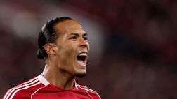 Botta e risposta tra van Dijk e Rooney: “Lo scorso anno non parlava”