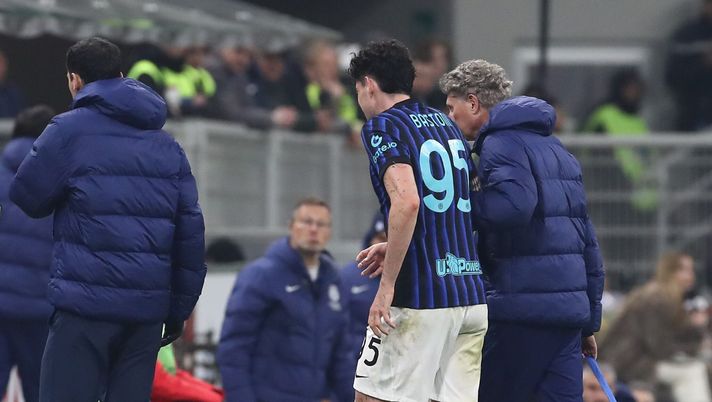 Bastoni, forte contusione: “Verrà rivalutato dallo staff medico. Esami? Potrebbe bastare…” - immagine 1