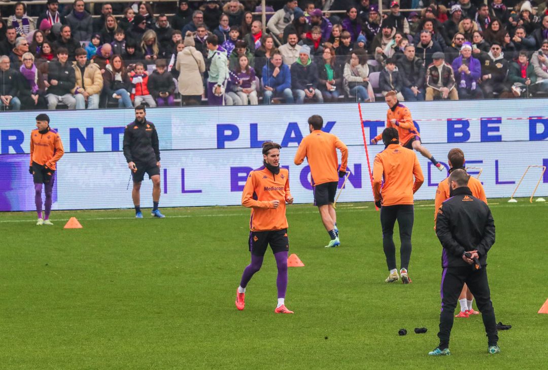 Gallery VN – Allenamento a porte aperte della Fiorentina, le immagini più belle - immagine 119