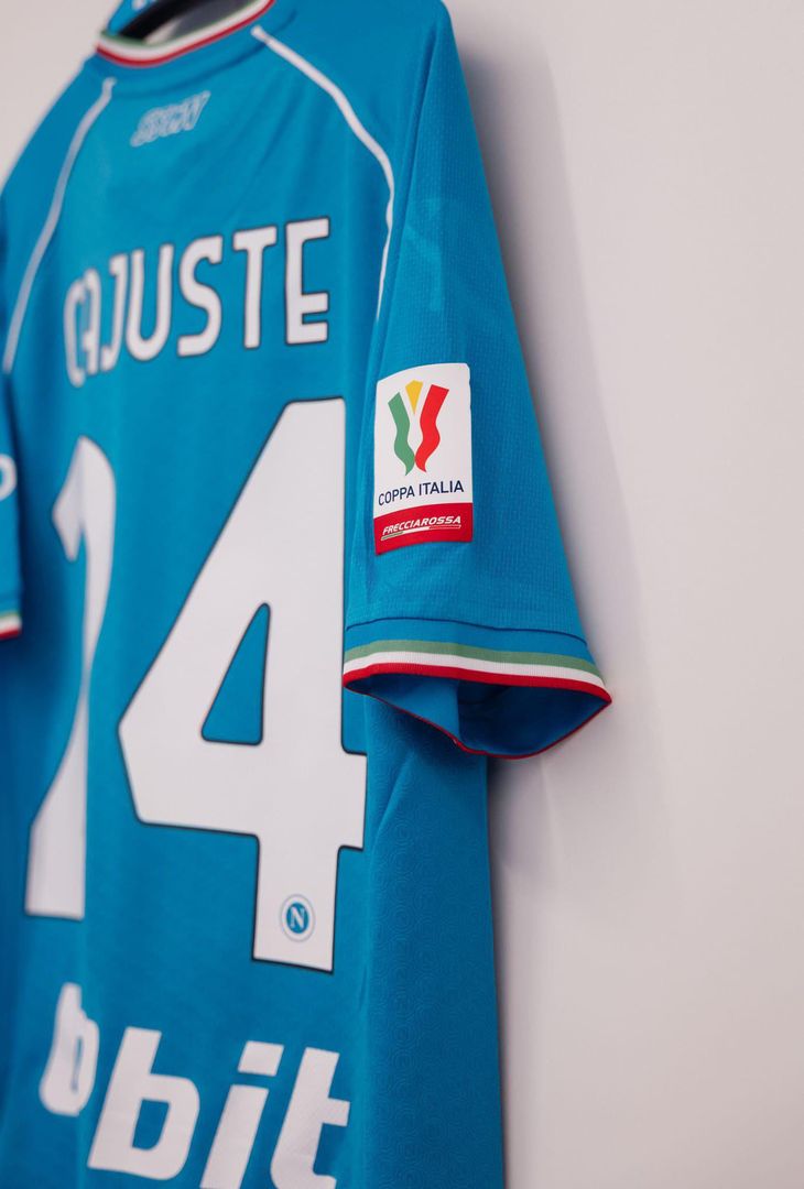 GALLERY Svelate le maglie che indosserà il Napoli per la sfida contro il Frosinone - immagine 2