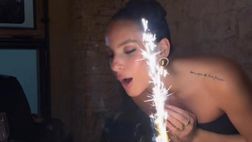 VIDEO / La festa per il compleanno di Emily Pallini, la foto virale del bacio con Zalewski