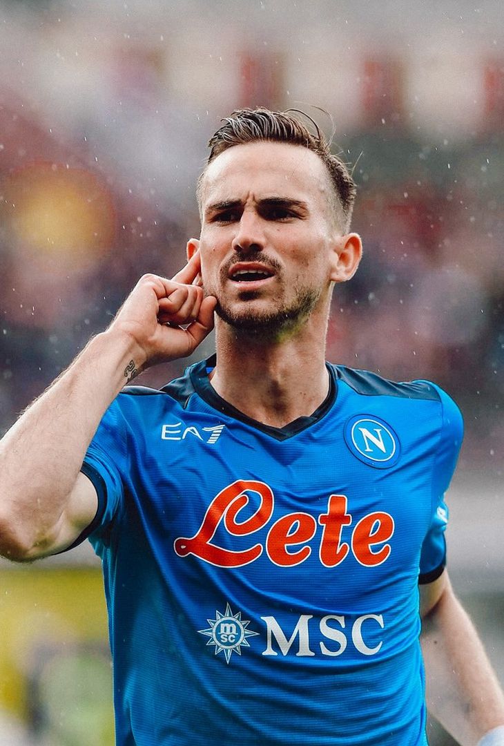 GALLERY Napoli, è febbre da Toro! Le immagini dei match con i granata negli anni - immagine 7