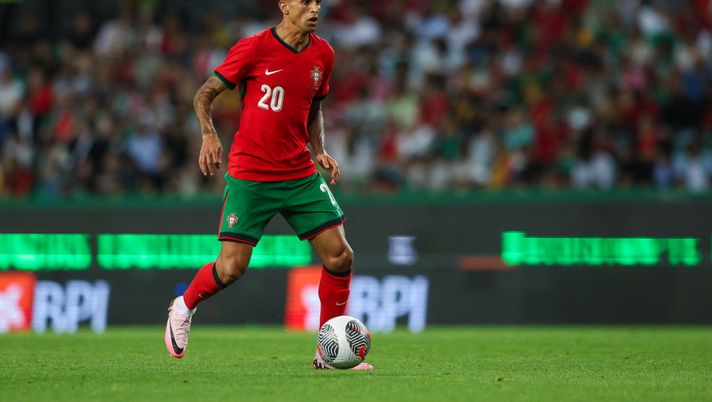 Cancelo pronto a tutto pur di tornare al Benfica: “Sono disposto anche a dimezzarmi lo stipendio” - immagine 1