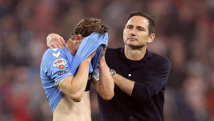 Frank Lampard @ Getty Images Nervosismo con un tifoso: Lampard perde la testa dopo l’eliminazione con il Coventry - immagine 1