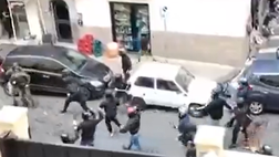 Scontri a Napoli, dalla Questura: “La pistola serviva a disperdere i facinorosi”