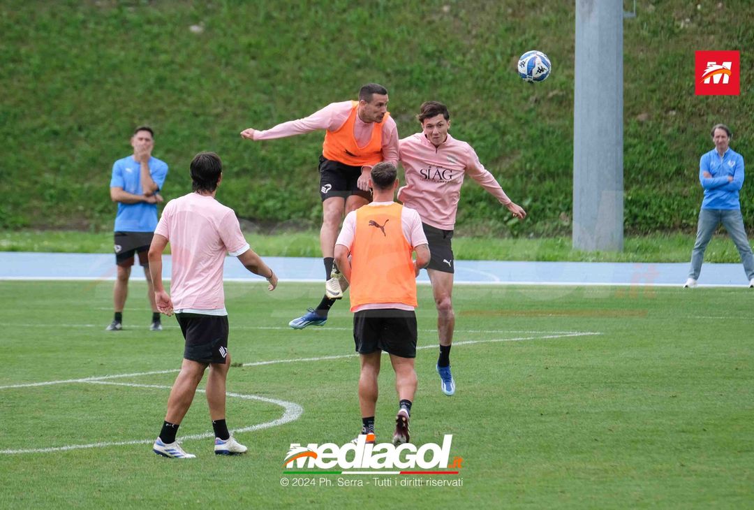 FOTO Ritiro Palermo, seduta mattutina al centro Aquagranda (GALLERY) - immagine 39