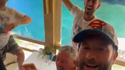 Mertens e Starace si scatenano! Festa a ritmo di “Vesuvio erutta” a Nerano!