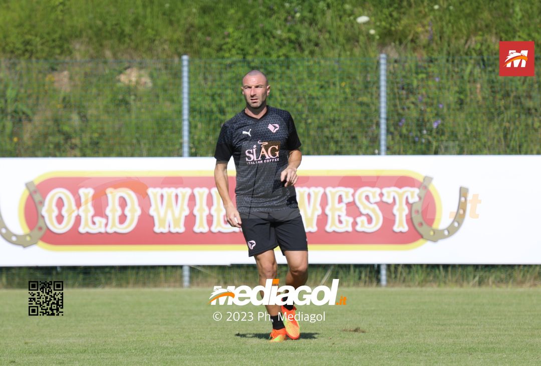 FOTO Ritiro Palermo: il primo allenamento di Brunori e compagni a Ronzone (Gallery) - immagine 44