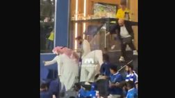 VIDEO / Pari rocambolesco tra Al-Hilal e Al-Nassr: in tribuna si prendono a bastonate