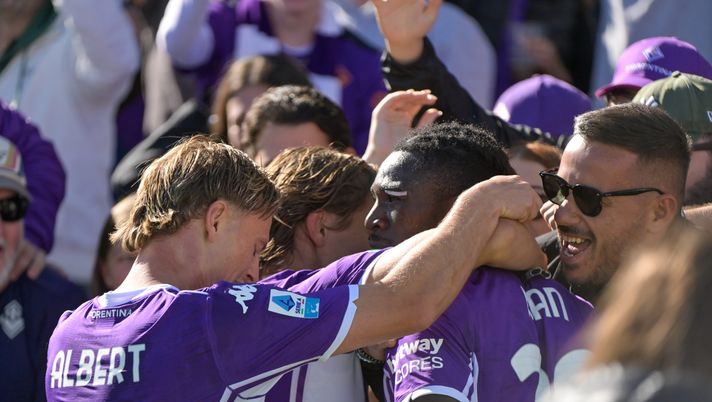 GERMOGLI PH: 5 OTTOBRE 2025 FIRENZE STADIO ARTEMIO FRANCHI SERIE A FIORENTINA VS ROMA NELLA FOTO ESULRTANZA GOL KEAN CorSport: “Il clamoroso dato di Kean, Gud e Dzeko in Nazionale. Com’è possibile?” - immagine 1