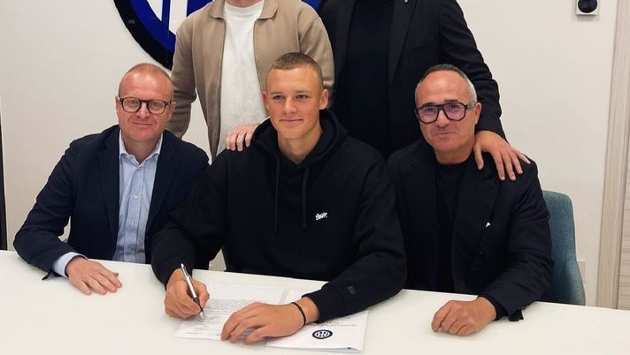 L’Inter blinda il gigante lituano Adomavicius: rinnovo per il portiere alto due metri L’Inter blinda il gigante lituano Adomavicius: rinnovo per il portiere alto due metri - immagine 1