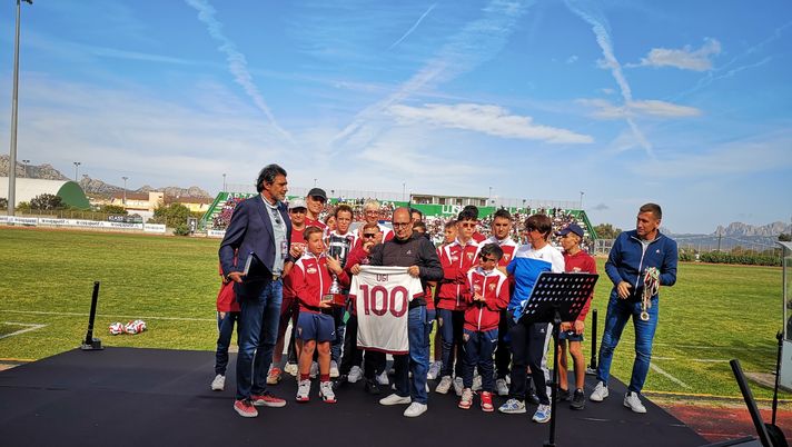 La squadra di Ugi, composta da adolescenti guariti da un tumore, scende in campo con “100%” - immagine 1