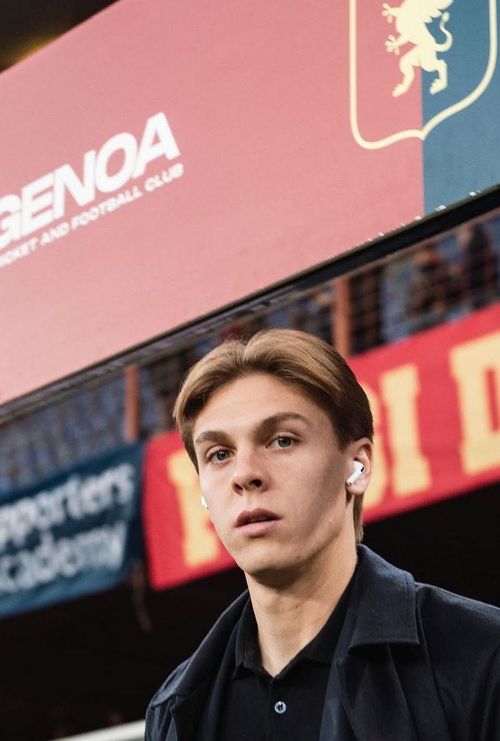 GALLERY Il Napoli fa il proprio ingresso a Marassi: la concentrazione degli azzurri - immagine 3